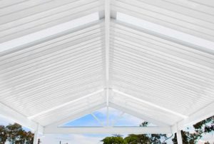 Single-SKin-with-W-Pan-Profile-White-Bay-Ceiling-Colour