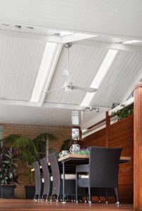 Single-Skin-with-W-Pan-Profile-White-Bay-Ceiling-Colour