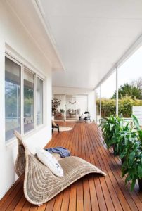 Smooth-Profile-White-Bay-Ceiling-Colour